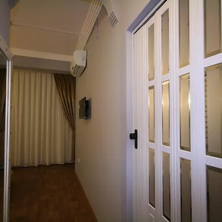 Adrian Hotel