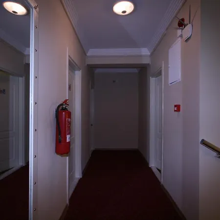 Hotel Adrian 3*